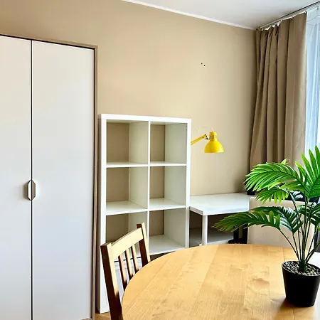 Mieszkanie Casual Przy Plazy Lägenhet *