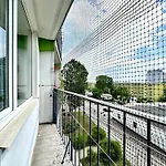 Mieszkanie Casual Przy Plazy Appartement